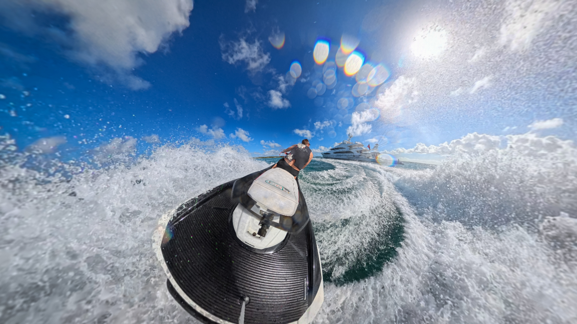 Motor Yacht Avalon — The Collection